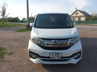 2016 Honda Stepwgn V, белый, 1970000 рублей, вид 3