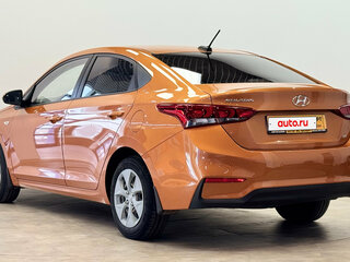 2018 Hyundai Solaris II, оранжевый, 1075000 рублей, вид 3
