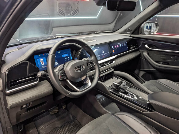 2025 Geely Monjaro I, серый, 3980000 рублей - вид 14