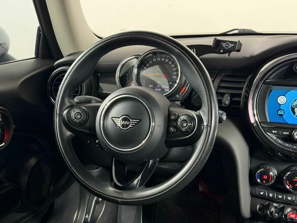 2019 Mini Hatch Cooper III (F55/F56) Рестайлинг, синий, 1749000 рублей - вид 15