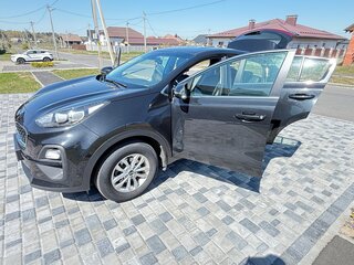 2020 Kia Sportage IV Рестайлинг, чёрный, 1750000 рублей, вид 5