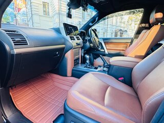 2021 Toyota Land Cruiser Prado 150 Series Рестайлинг 3, чёрный, 7960000 рублей, вид 2