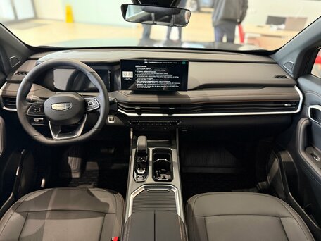 2026 Geely Okavango I Рестайлинг, белый, 4085990 рублей, вид 3