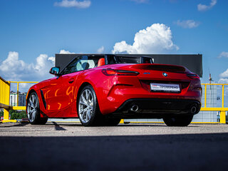 2020 BMW Z4 20i III (G29), красный, 4375000 рублей, вид 4