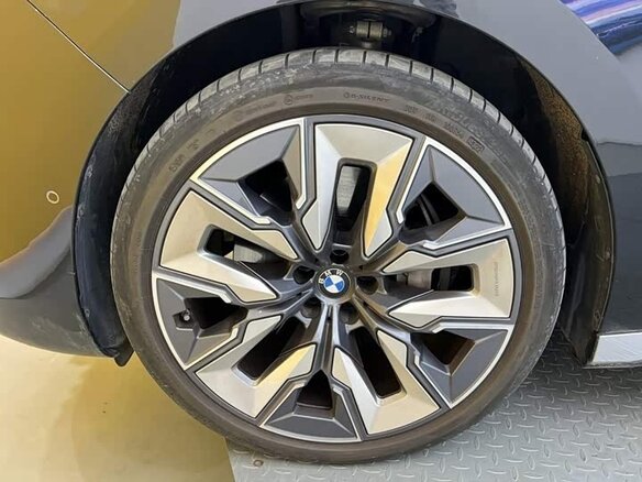 2024 BMW 7 серии 760i xDrive VII (G70), чёрный, 11150018 рублей - вид 14