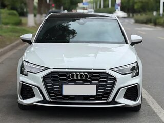 2023 Audi A3 35 TFSI Long IV (8Y), белый, 1970000 рублей, вид 2