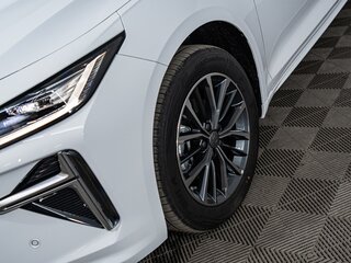 2026 Geely Preface I, белый, 3329990 рублей, вид 2