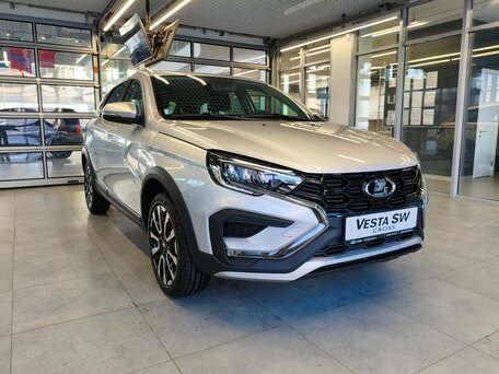2026 Lada (ВАЗ) Vesta SW Cross I Рестайлинг (NG), серебристый, 2113000 рублей, вид 3