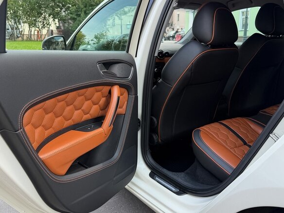 2013 Audi A1 I (8X), белый - вид 37