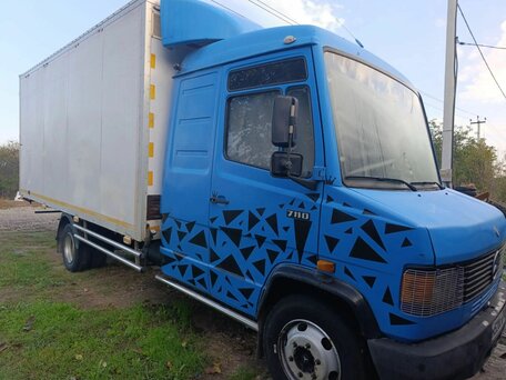 1989 Mercedes-Benz T2, синий, 1350000 рублей, вид 2