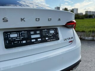 2022 Skoda Octavia IV (A8), белый, 2240000 рублей, вид 4
