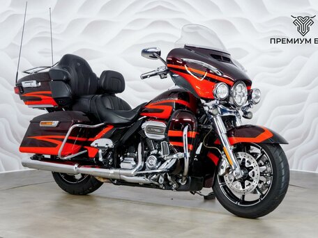 2017 Harley-Davidson CVO Limited, красный, 1977000 рублей, вид 5