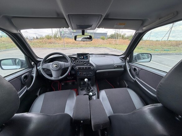 2012 Chevrolet Niva I Рестайлинг, серебристый - вид 9