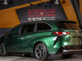 2026 Toyota Sienna IV, зелёный, 11498000 рублей, вид 3