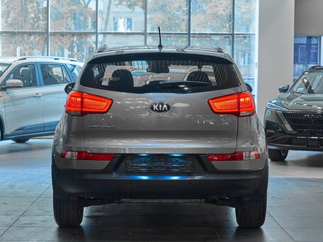 2014 Kia Sportage III Рестайлинг, серебристый, 1199000 рублей, вид 5