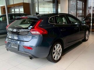 2019 Volvo V40 II Рестайлинг, серый, 990001 рублей, вид 4