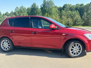 2008 Kia Ceed I, красный, 380000 рублей, вид 4