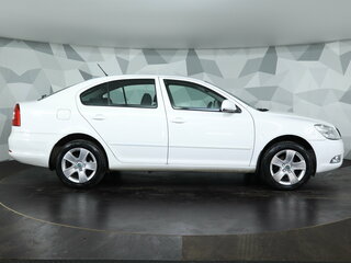 2013 Skoda Octavia II (A5) Рестайлинг, белый, 909000 рублей, вид 4