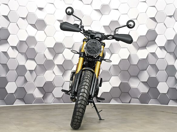 2026 Triumph Scrambler, чёрный, 695000 рублей - вид 4