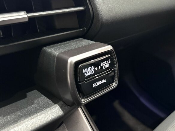 2026 Toyota RAV4 VI (XA60), белый, 4540000 рублей - вид 15