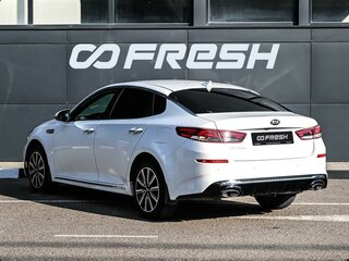 2019 Kia Optima IV Рестайлинг, белый, 1670000 рублей, вид 2