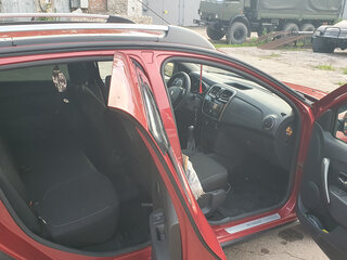 2015 Renault Sandero Stepway II, красный, 750000 рублей, вид 4