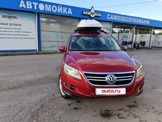 2009 Volkswagen Tiguan I, красный, 800000 рублей, вид 1