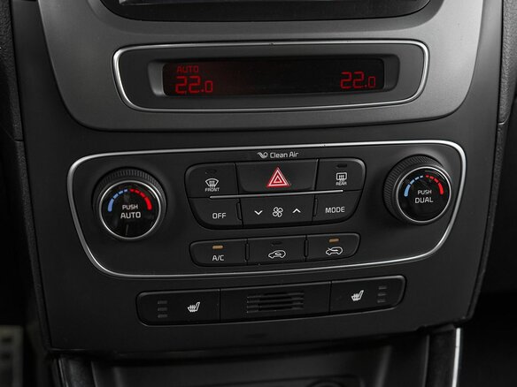 2014 Kia Sorento II Рестайлинг, белый, 1449000 рублей - вид 17