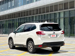 2021 Subaru Forester V Рестайлинг, белый, 2200606 рублей, вид 4