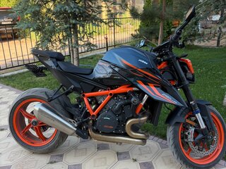 2023 KTM 1290 Super Duke R Evo, синий, 1549000 рублей, вид 1