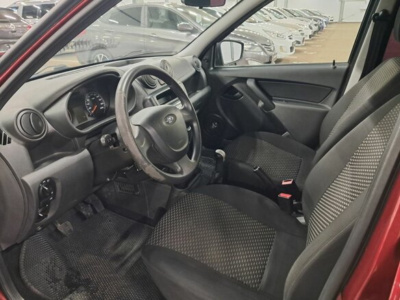 2017 Lada (ВАЗ) Granta I, красный, 460000 рублей - вид 15