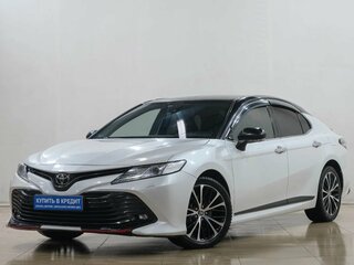 2020 Toyota Camry VIII (XV70), белый, 3149000 рублей, вид 3