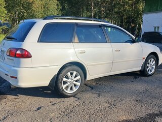 2000 Toyota Caldina II Рестайлинг, белый, 740000 рублей, вид 5