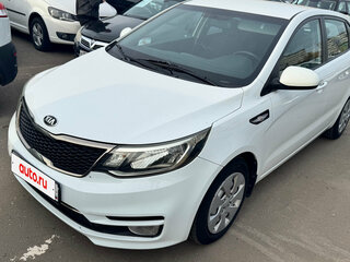 2016 Kia Rio III Рестайлинг, белый, 1150000 рублей, вид 1