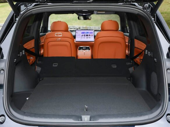 2026 Changan Qiyuan Q07 31.7 kWh, серый, 3480000 рублей - вид 16