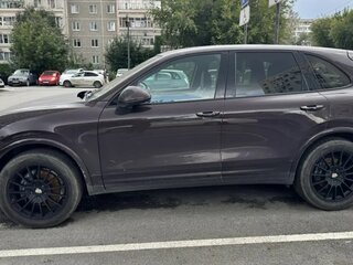 2018 Porsche Cayenne II Рестайлинг (958), коричневый, 4400000 рублей, вид 4