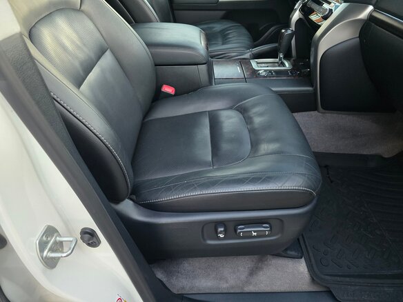 2015 Toyota Land Cruiser 200 Series Рестайлинг 1, белый - вид 22