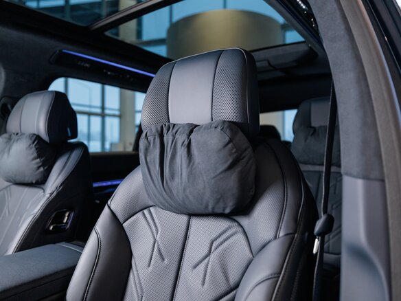 2026 Zeekr 9X 70 kWh, чёрный, 12950000 рублей - вид 18