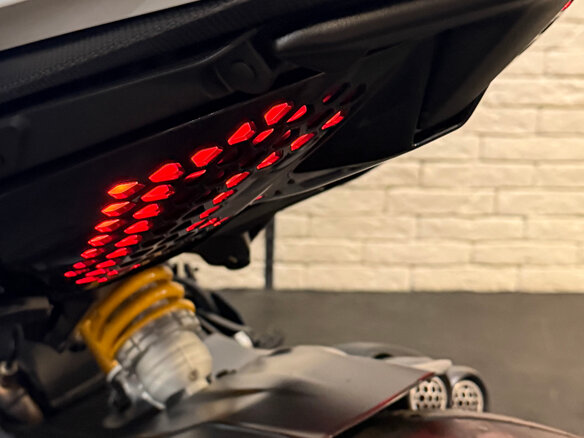 2026 Ducati Diavel V4, серый, 3880000 рублей - вид 5