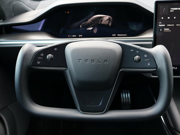 2021 Tesla Model S Plaid I Рестайлинг 2, чёрный, 8800000 рублей - вид 17