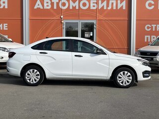 2024 Lada (ВАЗ) Vesta I Рестайлинг (NG), белый, 999000 рублей, вид 4