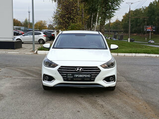 2018 Hyundai Solaris II, белый, 993000 рублей, вид 2