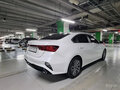 2023 Kia K3 II Рестайлинг, белый - вид 3