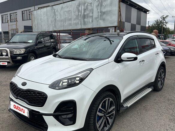 2018 Kia Sportage IV Рестайлинг, белый, 2850000 рублей - вид 1