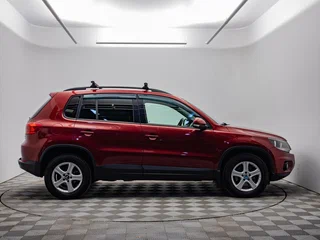 2012 Volkswagen Tiguan I Рестайлинг, красный, 945000 рублей, вид 4