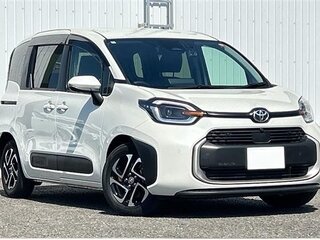 2023 Toyota Sienta III, белый, 1890023 рублей, вид 1