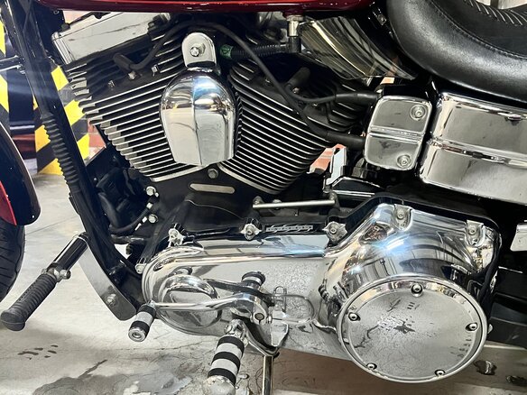 2006 Harley-Davidson Dyna Low Rider, красный, 800000 рублей - вид 5