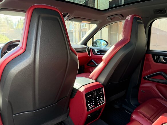 2021 Porsche Cayenne Coupé III, чёрный, 7600000 рублей - вид 11