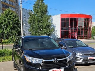 2014 Toyota Highlander III (XU50), чёрный, 3500000 рублей, вид 3