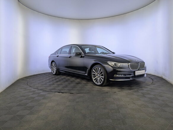 2016 BMW 7 серии Long 730Ld xDrive VI (G11/G12), чёрный, 2950000 рублей - вид 2